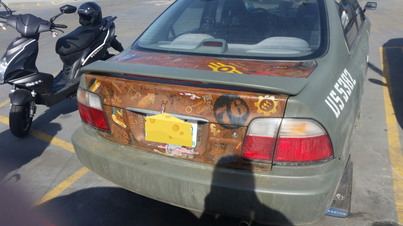 Note the “VW Racing” mud flaps